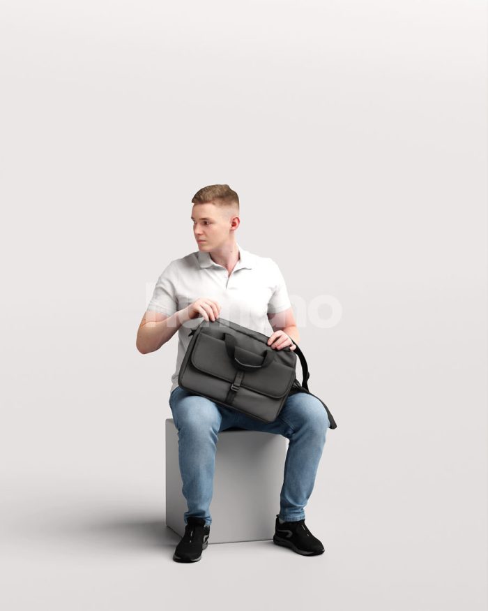 Posed 035-1688 Man